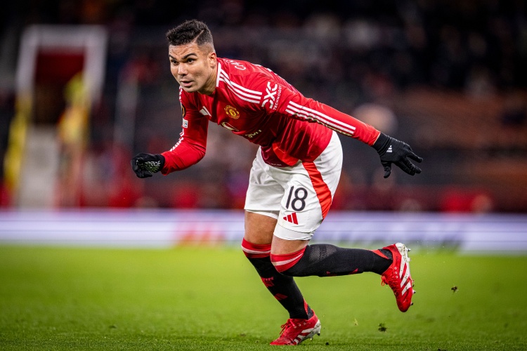 曼晚：卡塞米罗染红停赛无缘下轮对阵小蜜蜂 利桑德罗已恢复训练