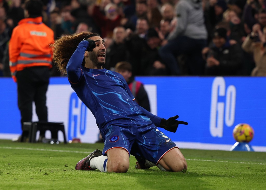 库库雷利亚：赛前聆听欧冠主题曲无比触动，儿时仰望如今亲身参与